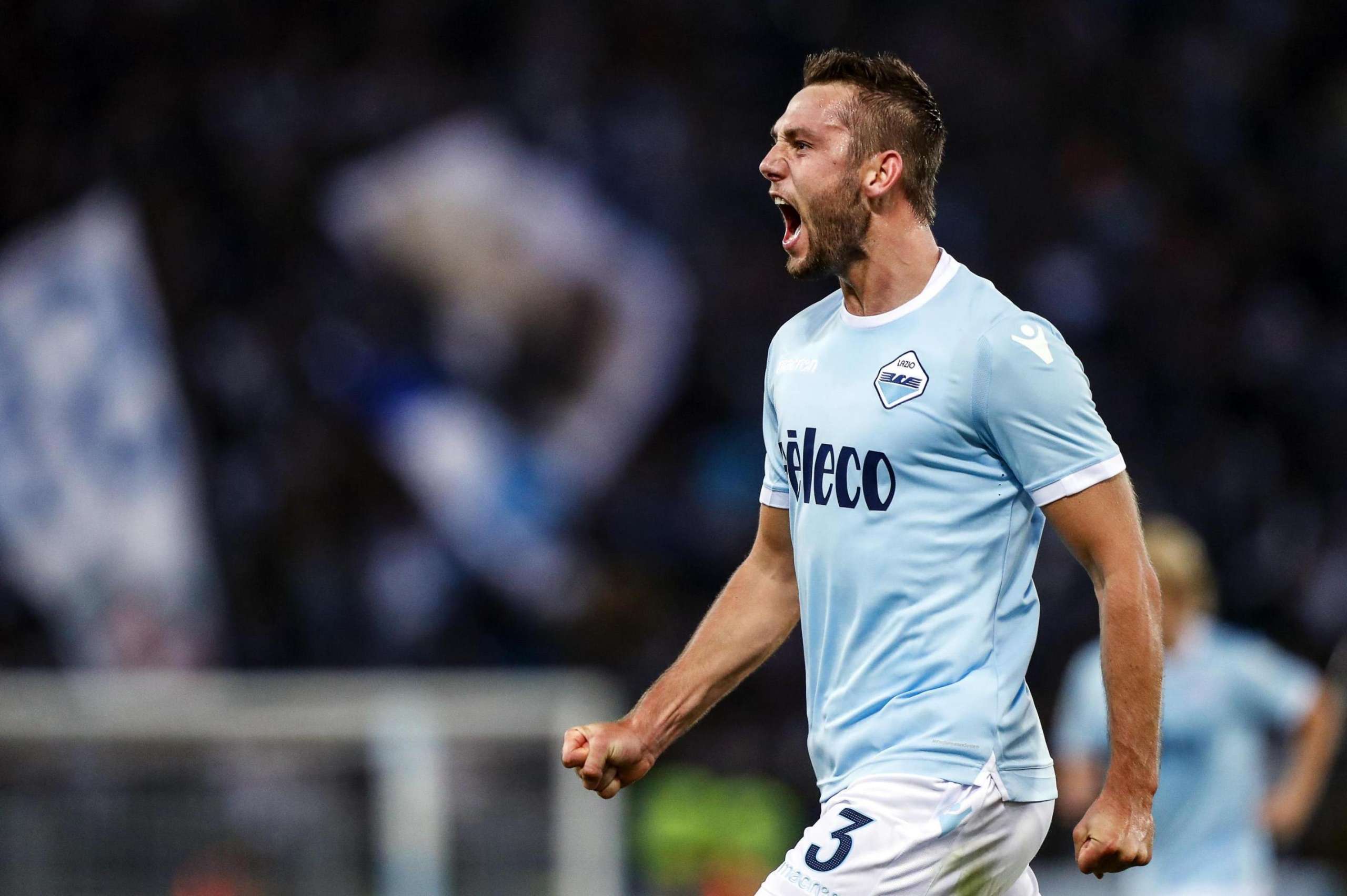 ইন্তার রক্ষণে নতুন অস্ত্র : স্তেফান দে ভ্রাই